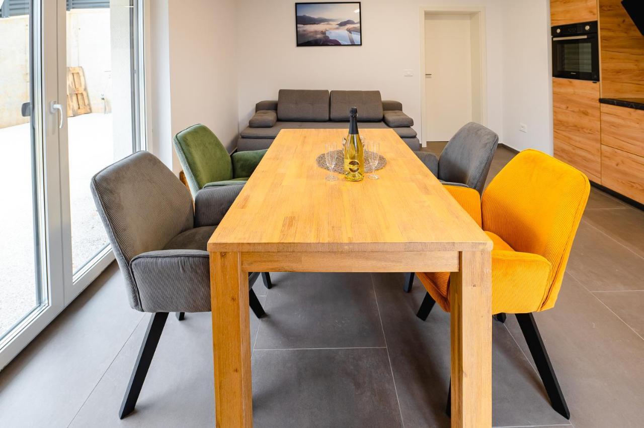 Apartments Luxury Ad Jesenice Dış mekan fotoğraf