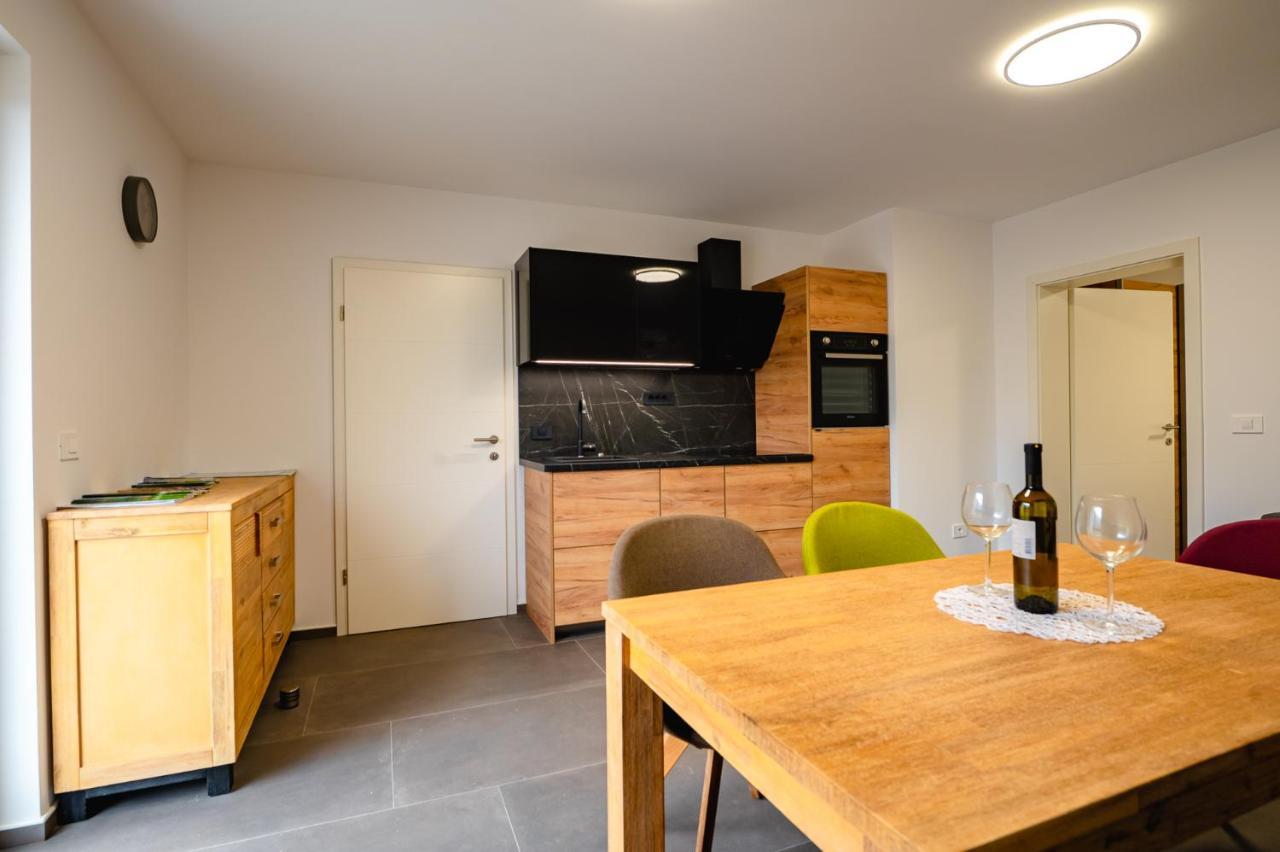 Apartments Luxury Ad Jesenice Dış mekan fotoğraf